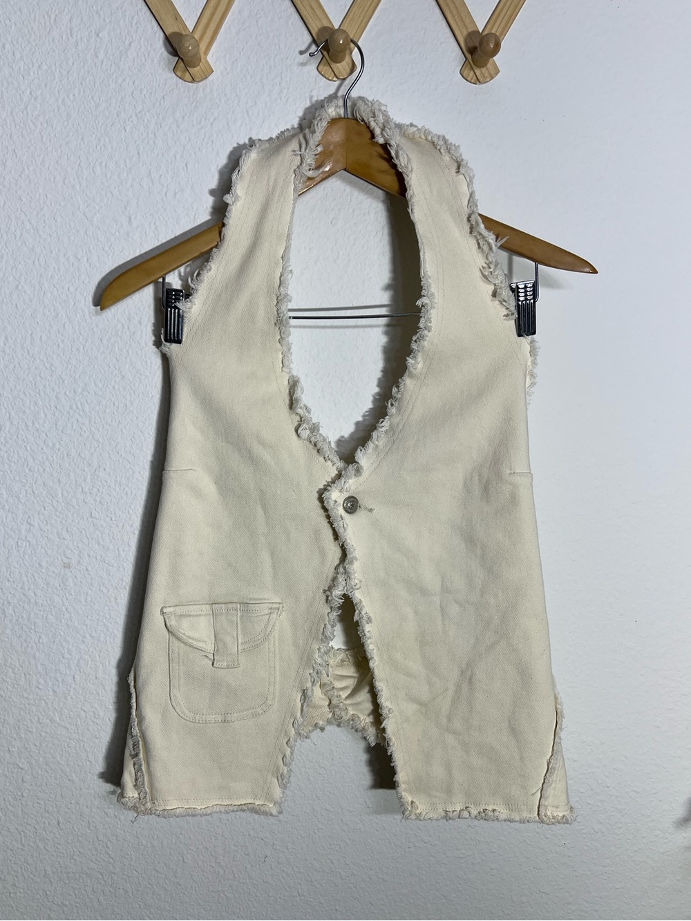 PRINCESS POLLY • cream white halter 100% cotton denim vest size 4